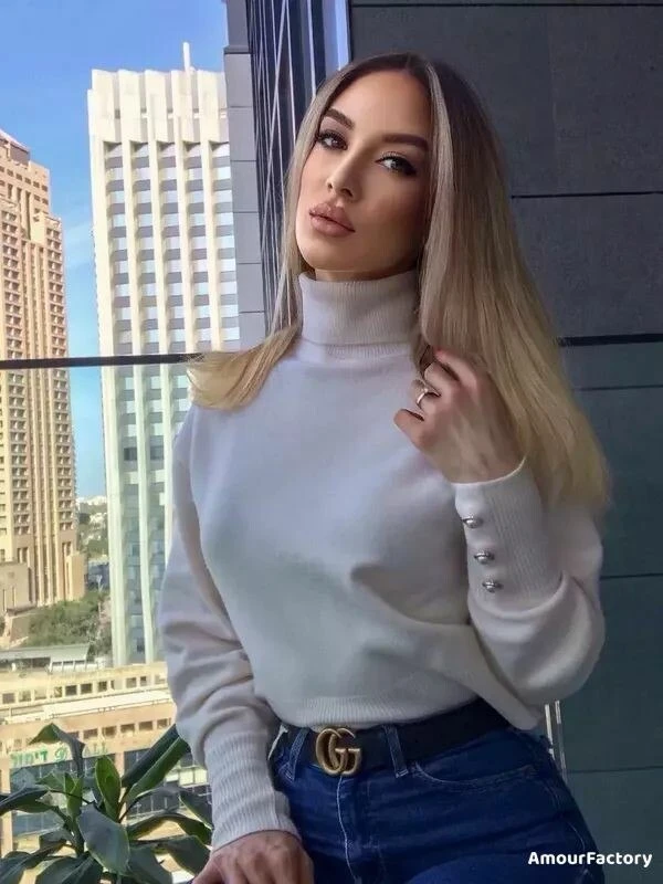 Victoria Profile image 2