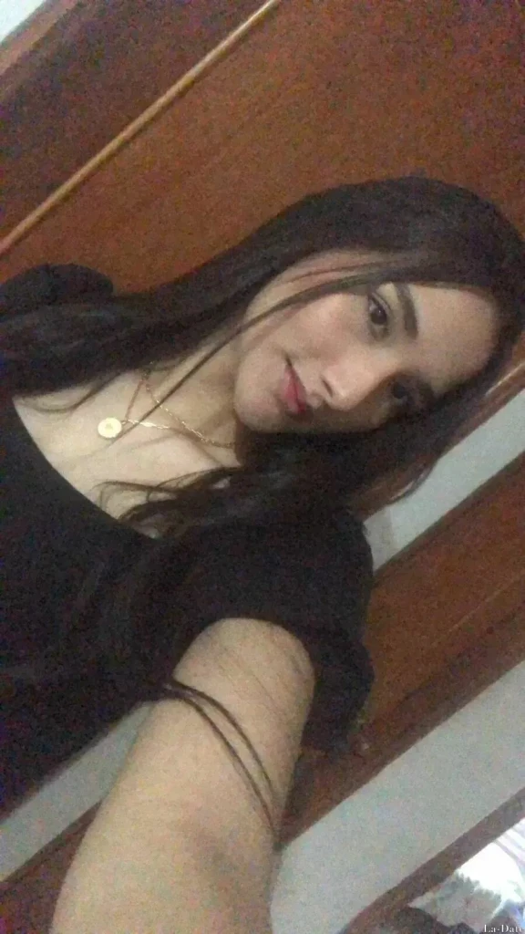 Karen Profile image 4