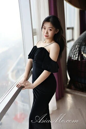 lisa Profile image 3