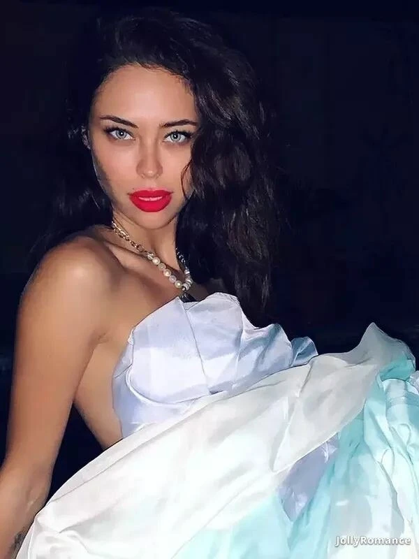 Maria Profile image 1