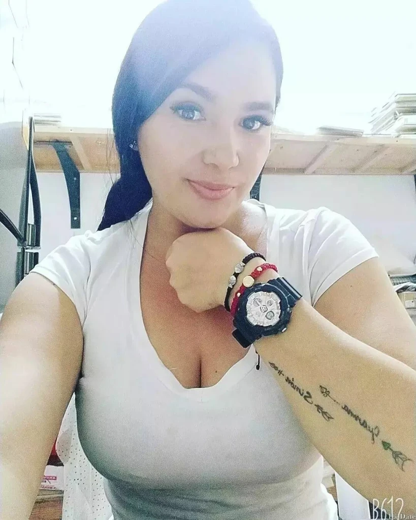 Mariana Profile image 4