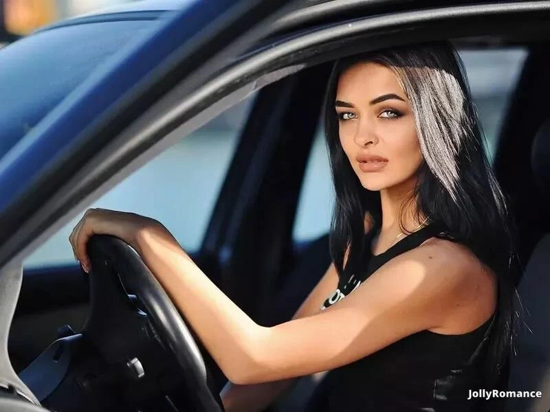 Irina Profile image 2