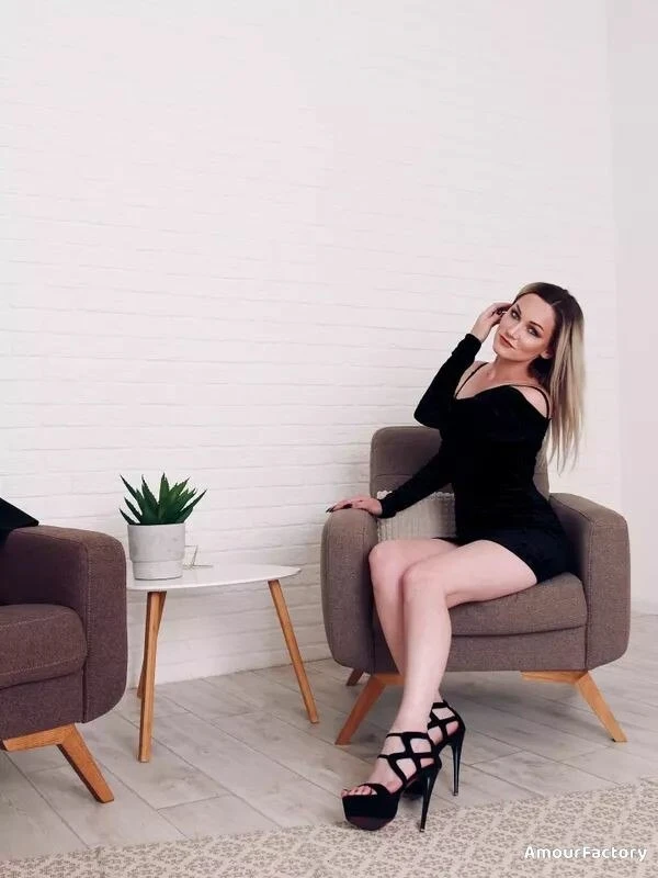 Aleksandra Profile image 2