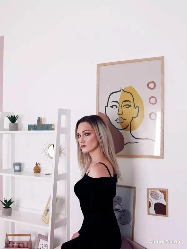 Aleksandra Profile image 3