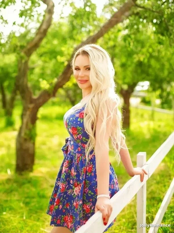 Iryna Profile image 2