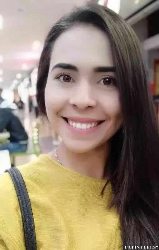 Stefani Profile image 3