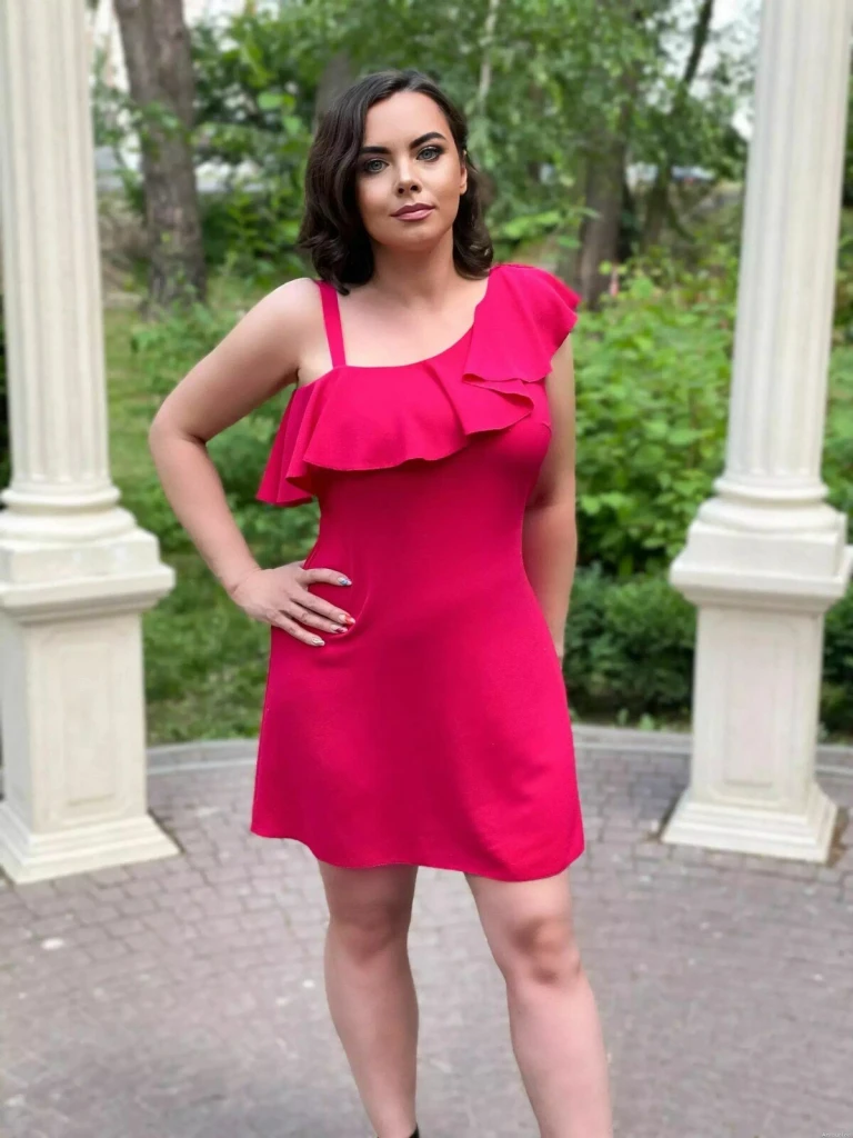 Ekaterina Profile image 1