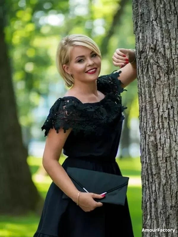 Alisa Profile image 3