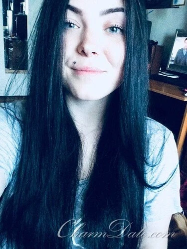 Polina Profile image 1