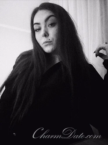 Polina Profile image 2