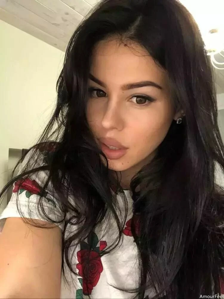 Krystyna Profile image 4