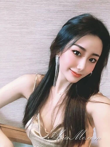 Chloe Profile image 3