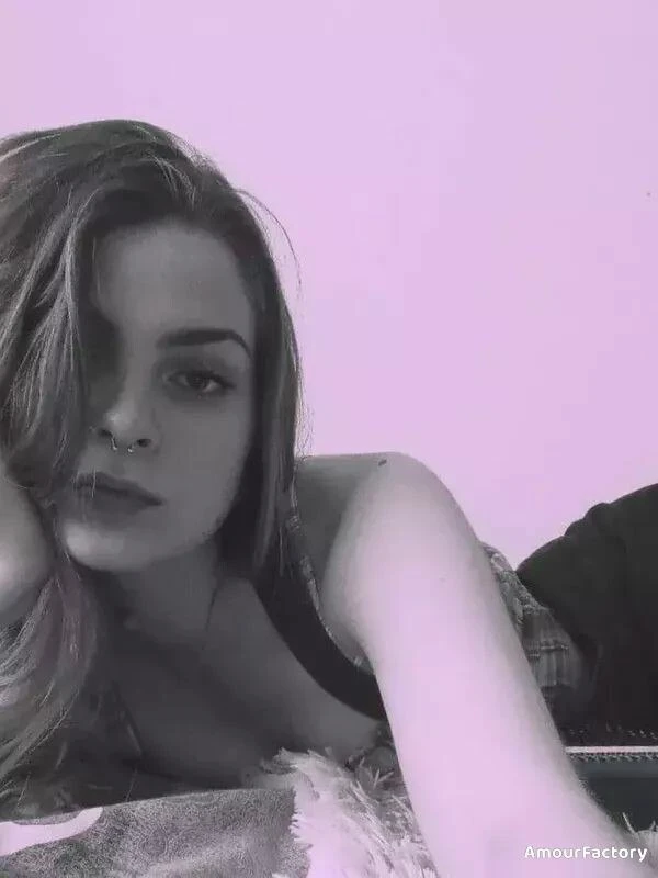 Kathrin Profile image 4