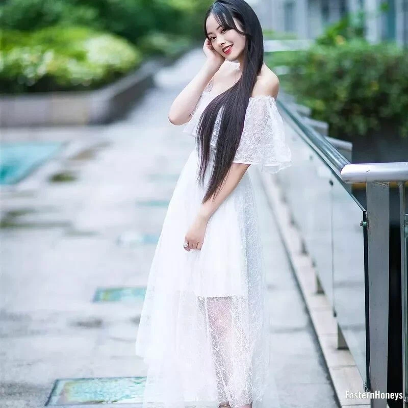 Carlee Profile image 2