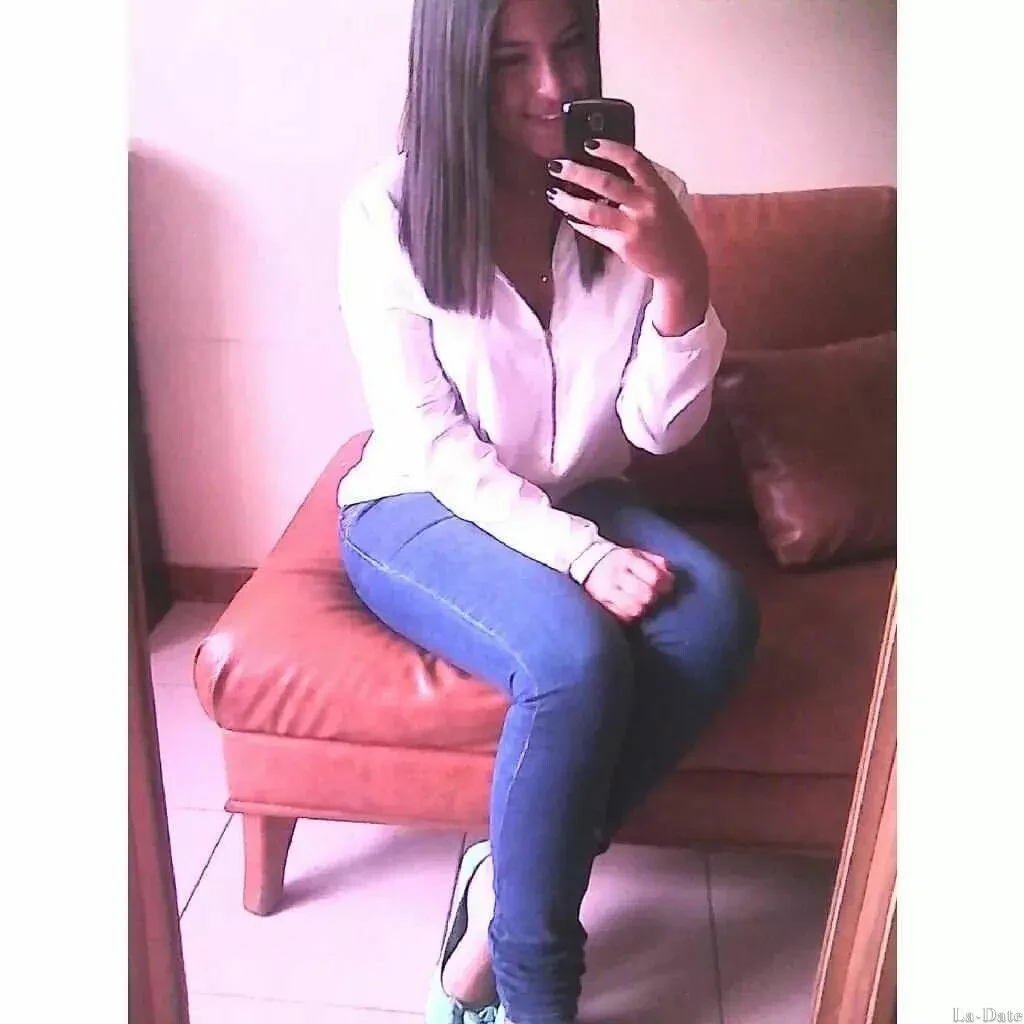 Manuela Profile image 1