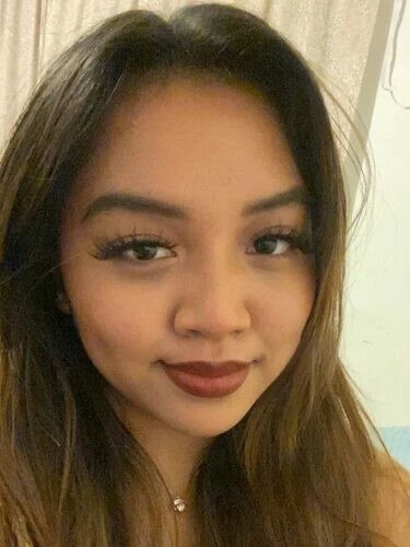 PrettybytheSea Profile image 1