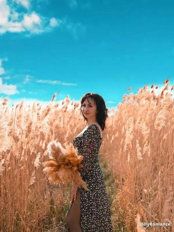 Hanna Profile image 4