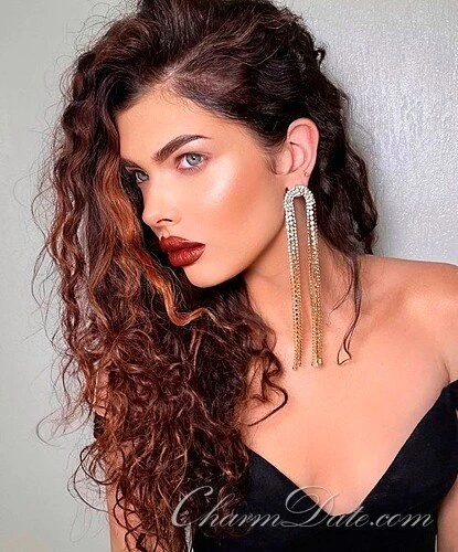 Lera Profile image 2