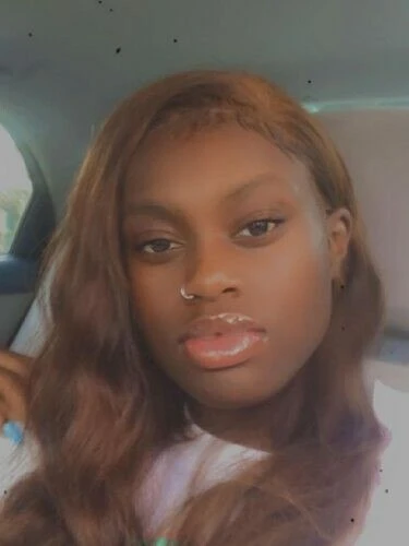 Queen_B21 Profile image 2