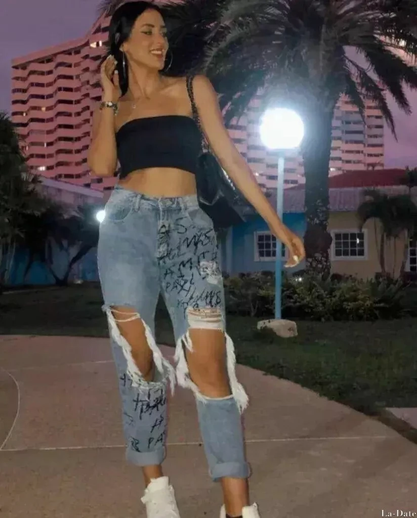 Yenny Profile image 1