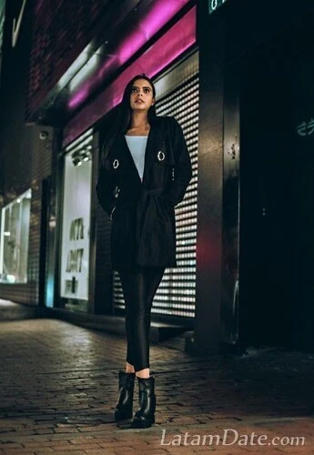 MANUELA Profile image 4