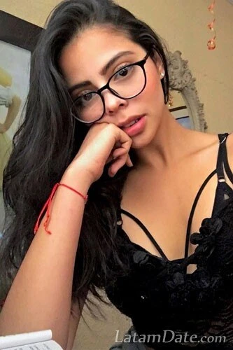 MANUELA Profile image 1