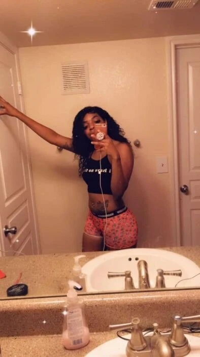 butterflybabe223 Profile image 2