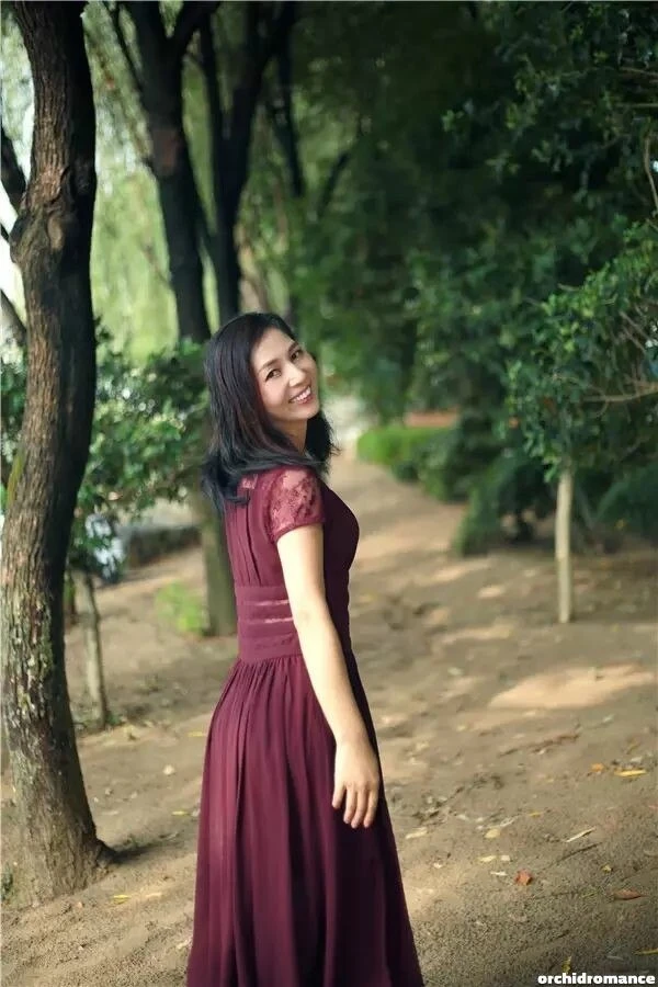 Alice Profile image 5