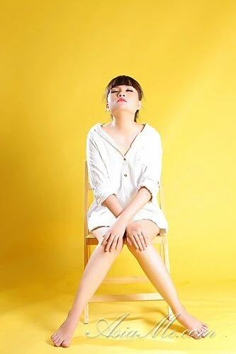 Liying Profile image 1