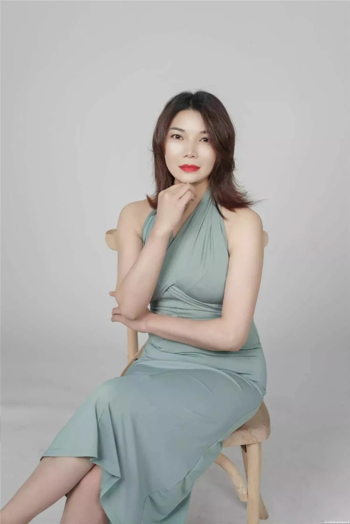 Liping Profile image 3