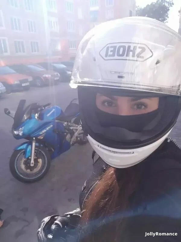 Oleksandra Profile image 3