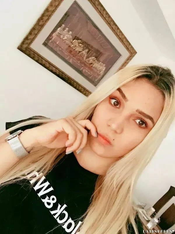 Juliana Profile image 1