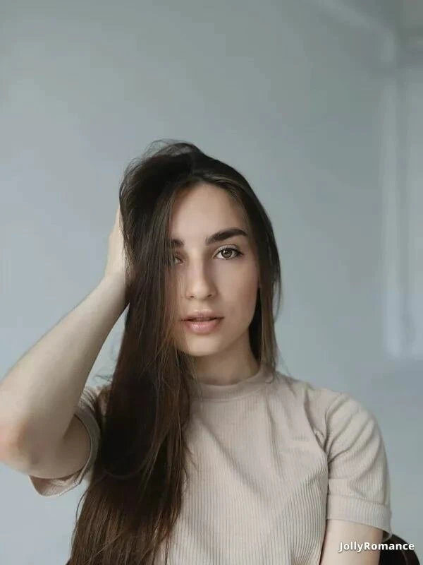 Julia Profile image 3