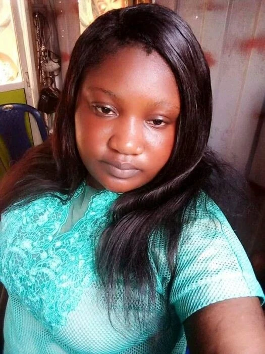 Hotmom79 Profile image 2