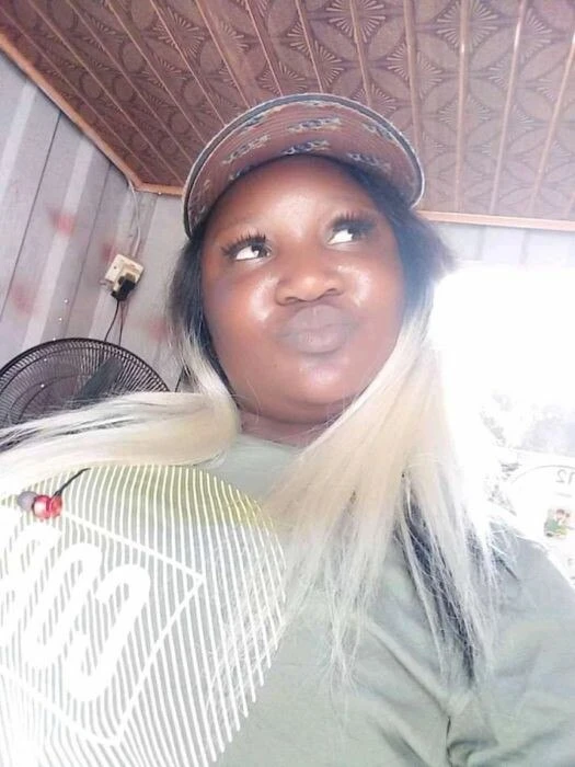 Hotmom79 Profile image 1