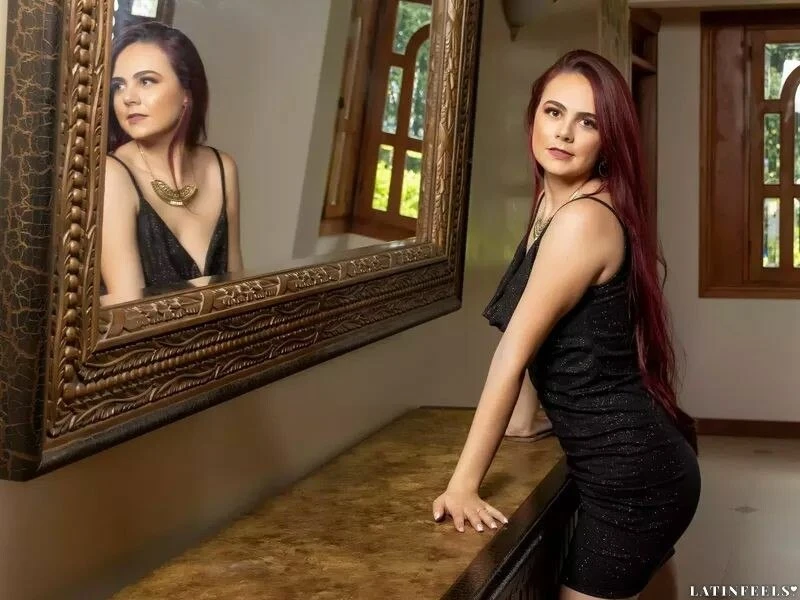 Yulie Profile image 4