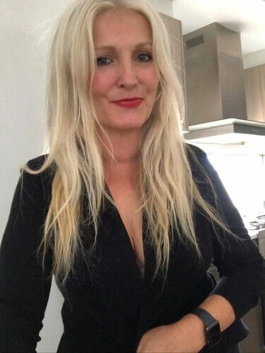 Lola1333 Profile image 1