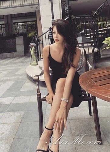 Ashley Profile image 1