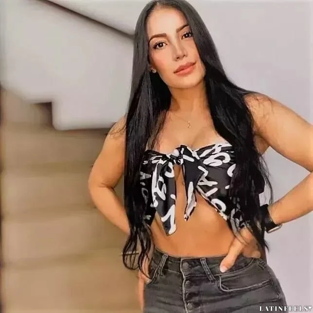 Alejandra Profile image 4