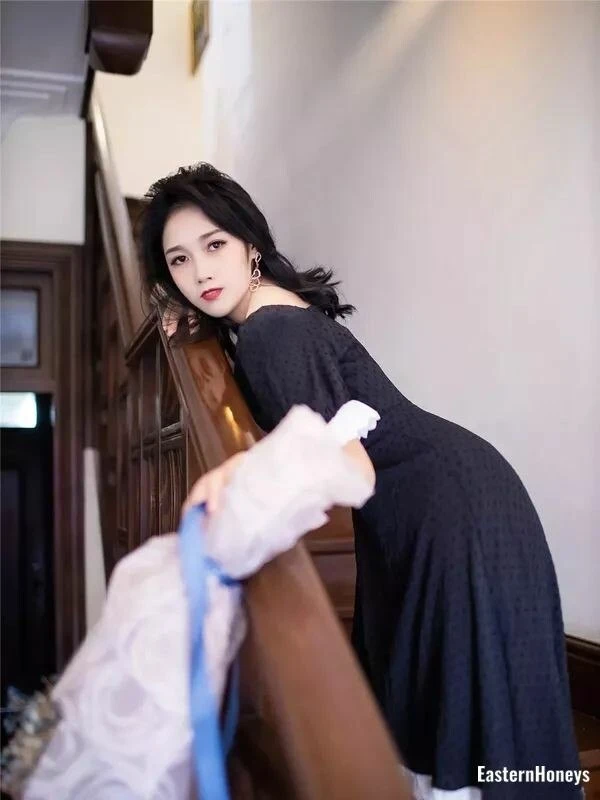 Jiarong Profile image 2