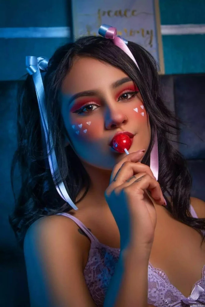 Alexandra Profile image 5