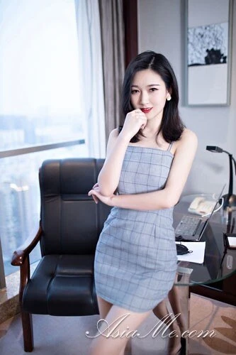 Linda Zhang Profile image 1