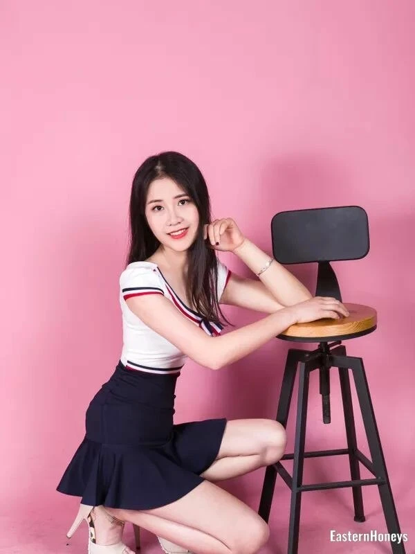 MingXia Profile image 2