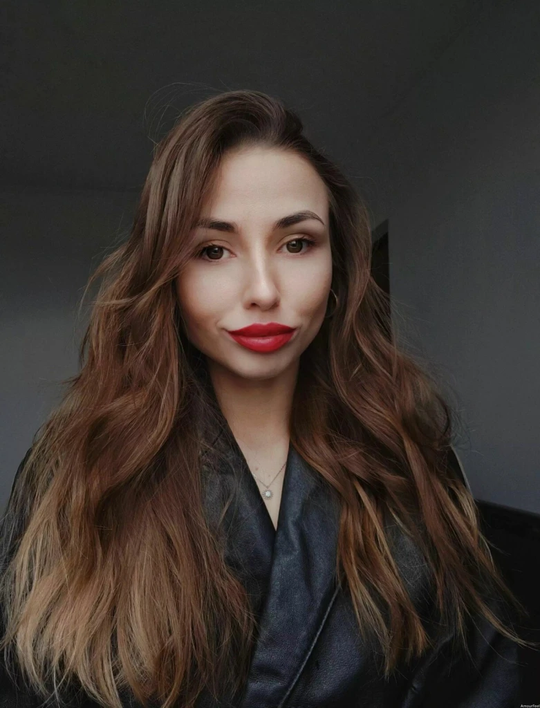 Vlada Profile image 5