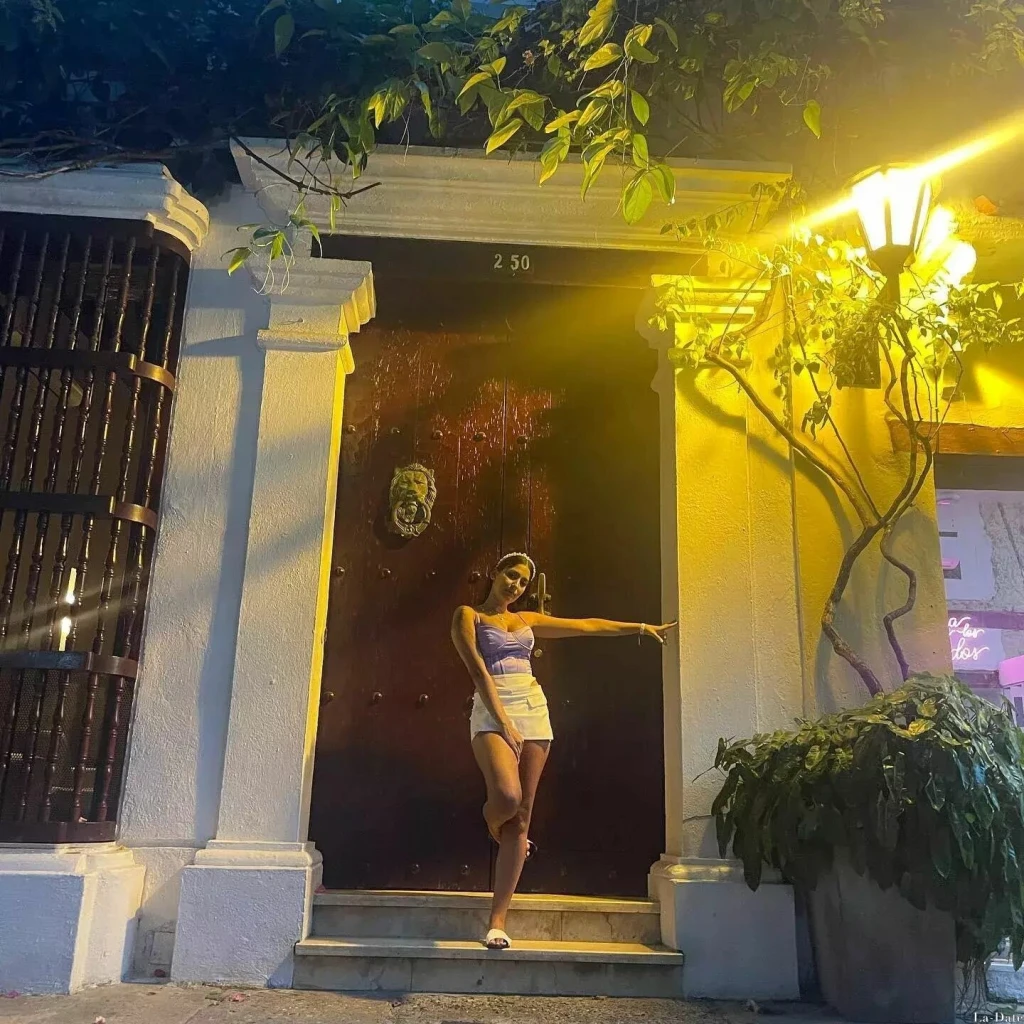 Rosana Profile image 3