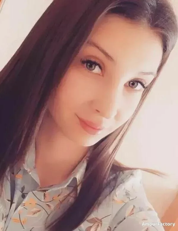 Julia Profile image 4