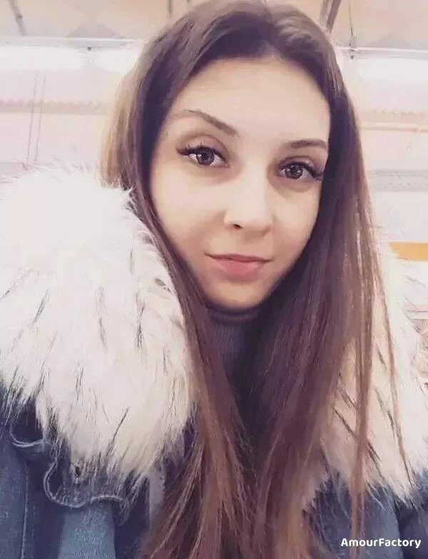 Julia Profile image 3