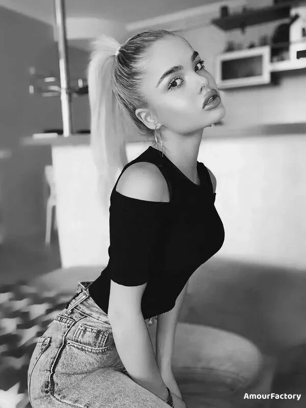 Anna Profile image 5