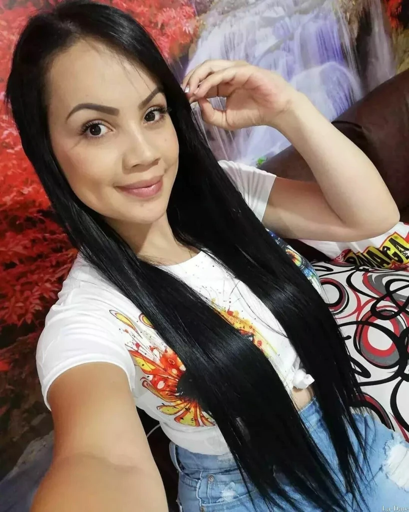 Paula Profile image 5