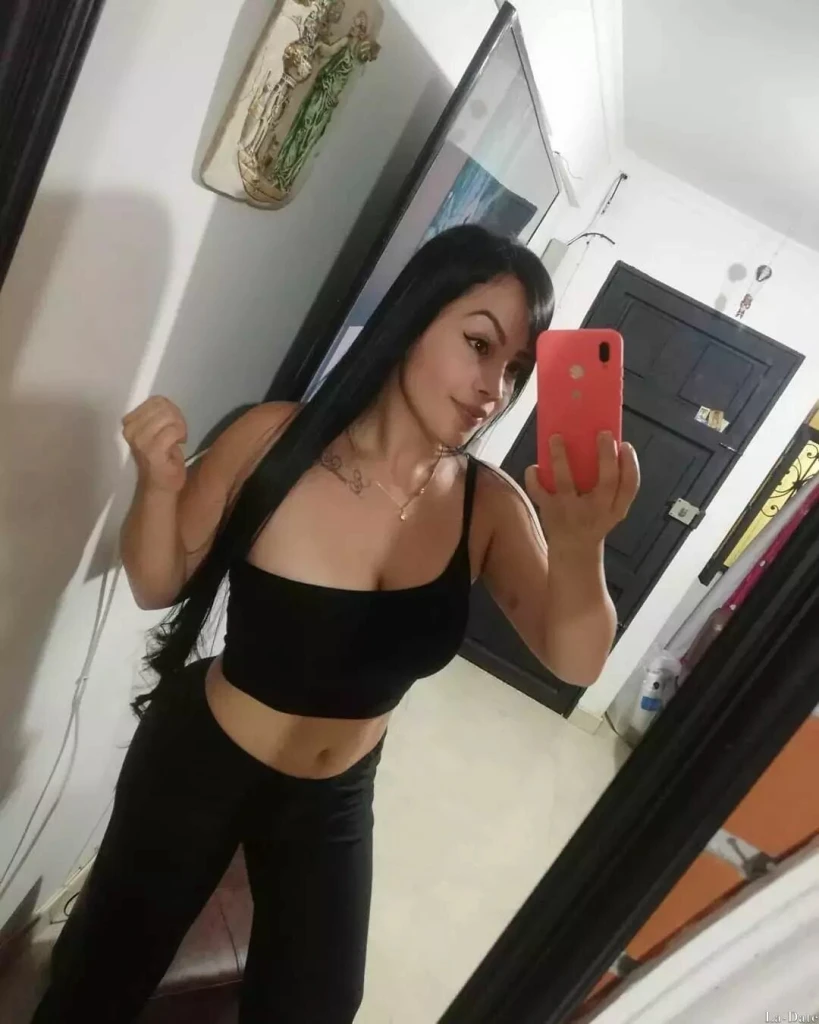 Paula Profile image 3